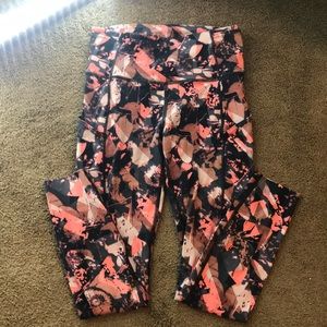 Lululemon leggings/workout spandex